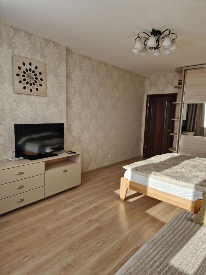 Видовые Апартаменты Kiev Extérieur photo
